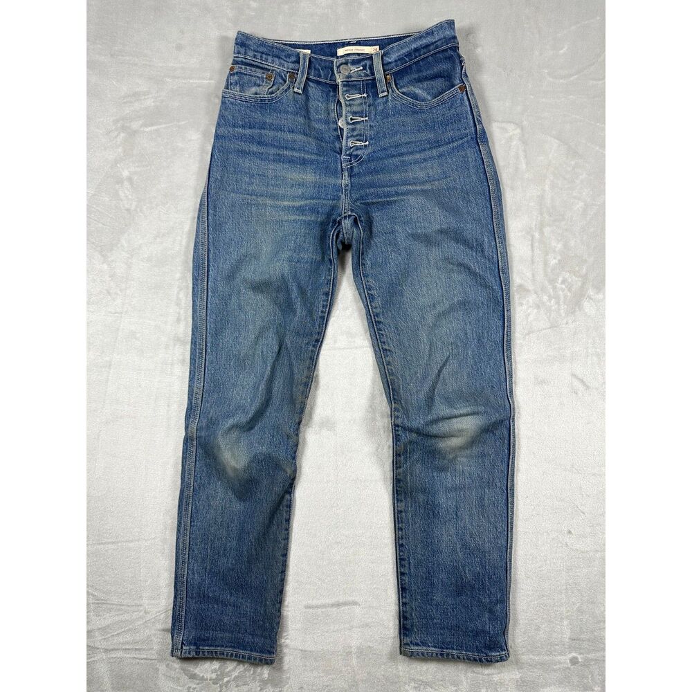 Levis Women Premium Wedgie Straight Leg Jeans Size (24)